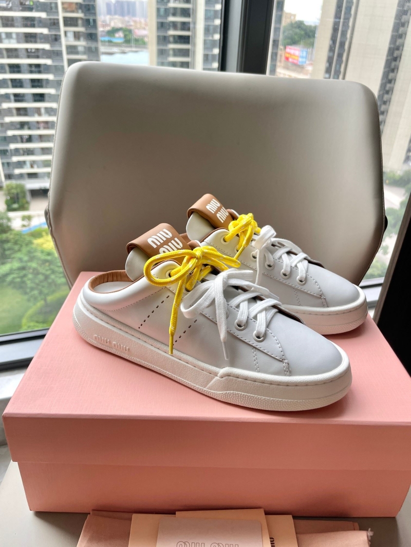 Miu Miu Casual Shoes